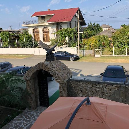 Гостевой Дом Siella Hotell Sukhumi Eksteriør bilde