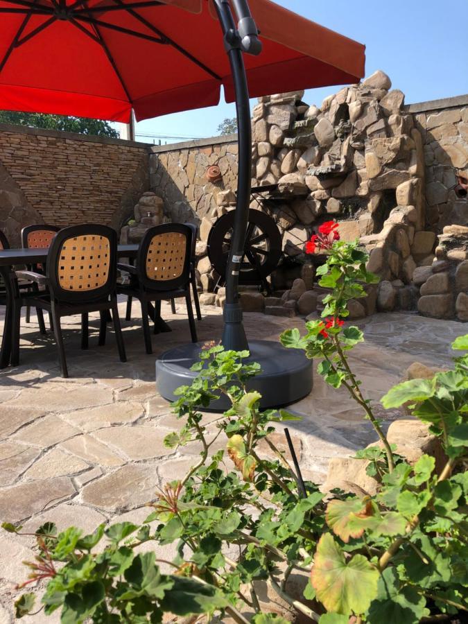 Гостевой Дом Siella Hotell Sukhumi Eksteriør bilde