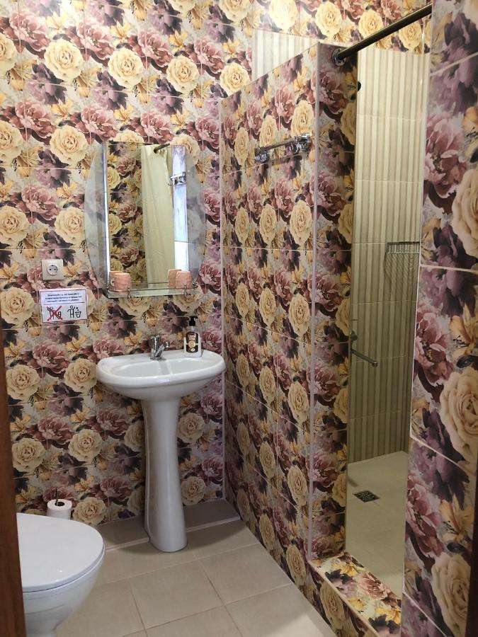 Гостевой Дом Siella Hotell Sukhumi Eksteriør bilde